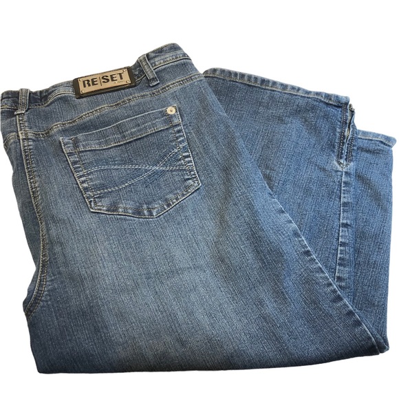 Reset Denim Capris Jeans Size 20, side zippered at bottom , front pockets - Picture 1 of 11
